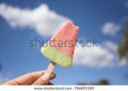 Delicious ice cream With the bright sky