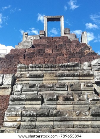 Top of Ba Poun Temple 