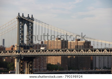Manhattan bridge view of the city