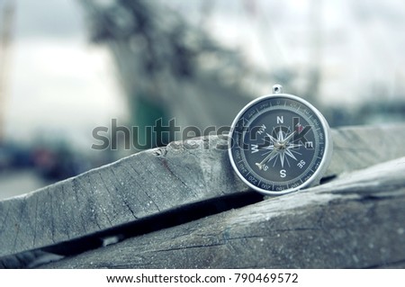Compact Compass Navigation