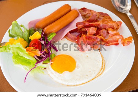 This is a picture of american breakfast.