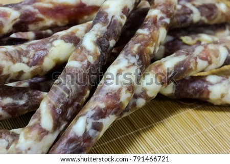  A fragrant meat sausage.