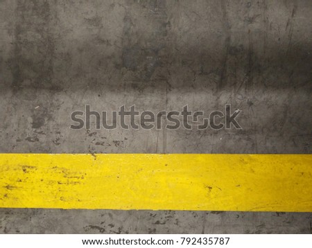Yellow line,Hazard Warning Lines.