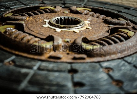The old clutch.  car spare parts not used