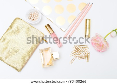 Gold and pink make up