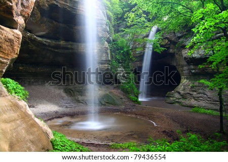 Twin waterfalls crash into Tonti Canyon on a spring day at Starved Rock State Park