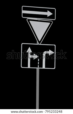 road signs, turning right, give way