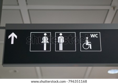 Pointer wc in the airport                               