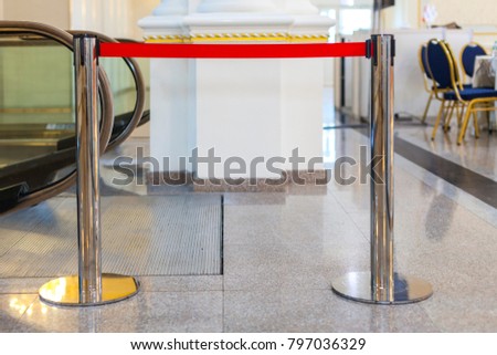Red tape Portable Barrier