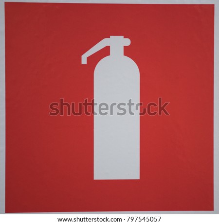 red fire extinguisher sign