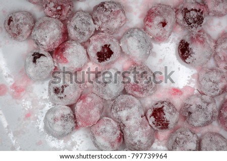 cranberry in powdered sugar