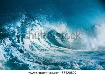 Ocean wave Royalty-Free Stock Photo #83420809