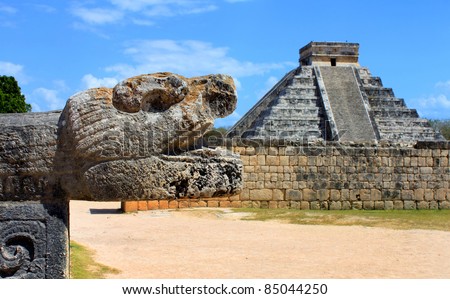 Closeup of a  head sculpture in the Mayan city of Chichen Itza in Mexico Royalty-Free Stock Photo #85044250