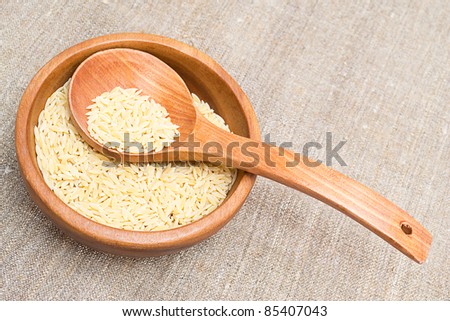 rice in wooden plate