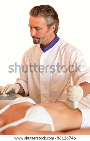 doctor conducts a procedure for diagnosis apparatus