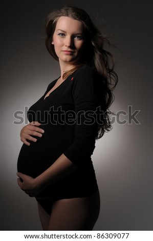 picture of young pregnant girl
