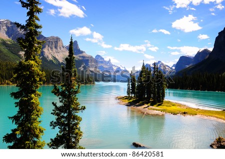 Spirit Island in Maligne Lake, Jasper, Canada Royalty-Free Stock Photo #86420581