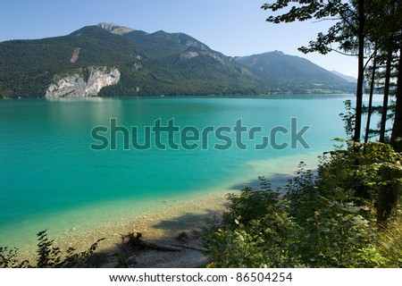 The clear and turqouise water in the Wolfgangsee in Austria