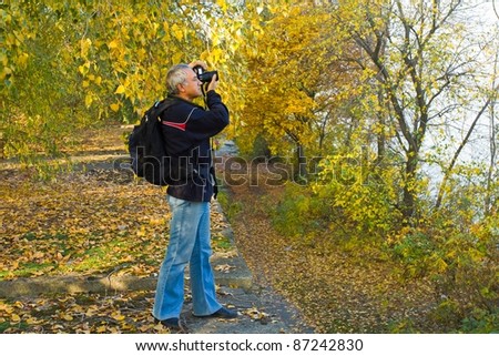 photographer shooting landscape