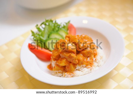 Yellow Curry Chicken with rice (Massaman Curry Chicken)