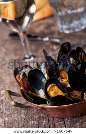 cooked mussels Royalty-Free Stock Photo #91607549