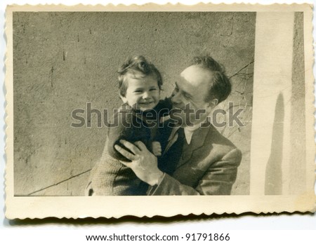 Vintage photo of father and daughter (fifties)