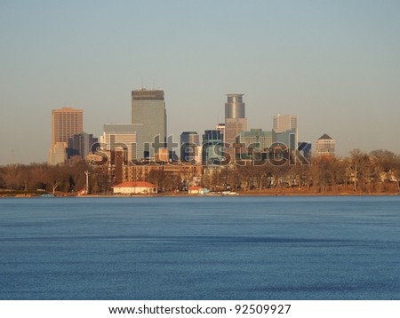 A picture of the Minneapolis Skyline from Lake Calhoun
