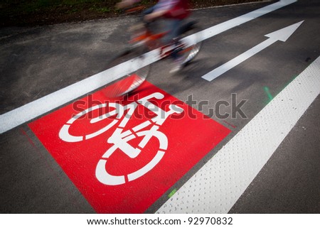 urban traffic concept - bike/cycling lane sign in a city