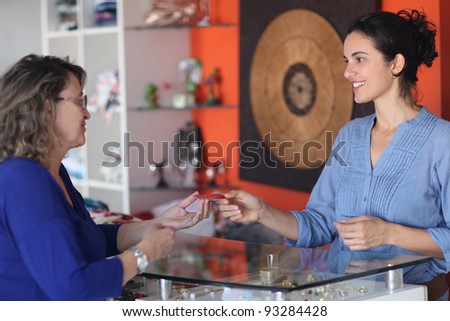woan paying with credit card