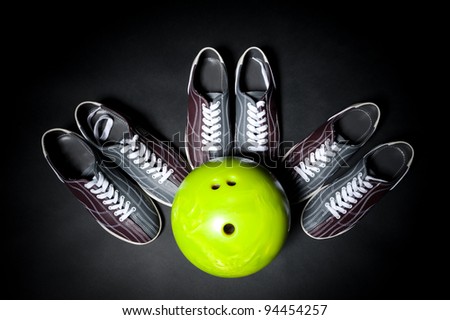bowling team game
