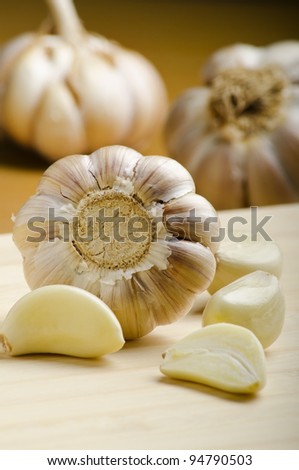 a cluster of garlic and garlic cloves