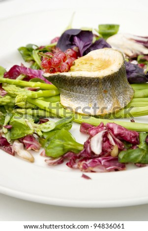fish and asparagus