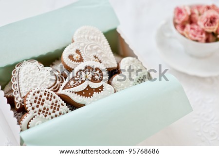 Gingerbread cookies in shape of heart for wedding