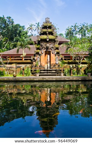 Bali temple gate - Pura Tirta Empul