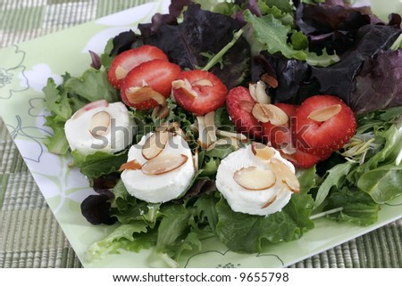 strawberry, almond and goat cheese salad