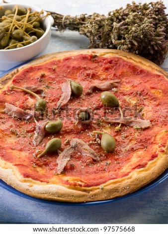 pizza with capers and anchovies