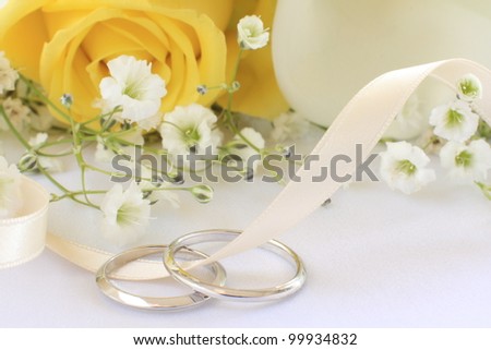 yellow rose and ring bouquet for wedding image