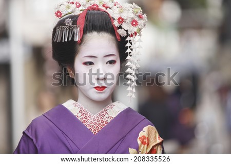 An Image of Apprentice Geisha