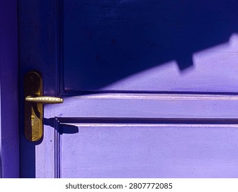 The image of an array of objects illuminated by light.