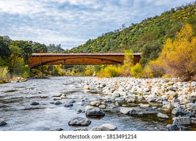 Image of a bridge over the South Yuba River during fall