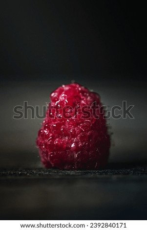 A image of bright fresh rasberry