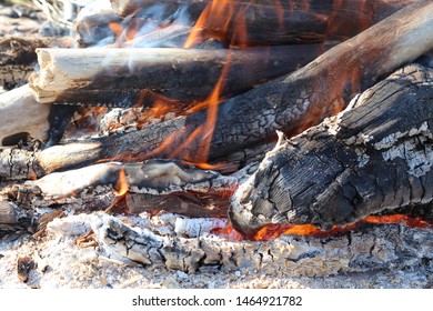 Brennendes Holz Bilder Stockfotos Und Vektorgrafiken Shutterstock