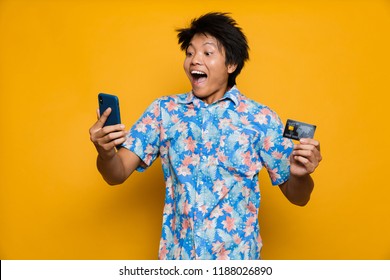 4,076 Cool asian man on phone Images, Stock Photos & Vectors | Shutterstock