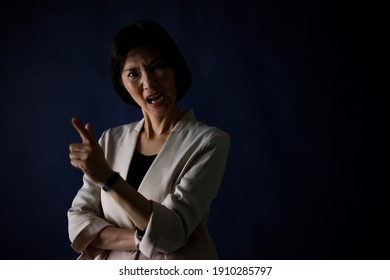 Image Of A Female Boss Scolding Her Subordinates 