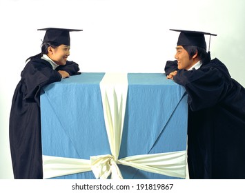 The Image Of High School Students Graduation In Korea