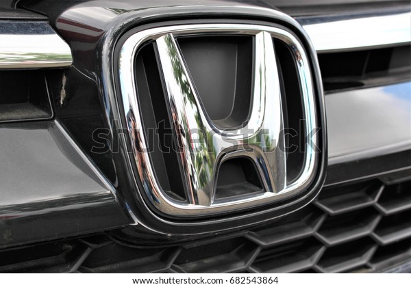 An\
Image of a Honda logo - Bielefeld/Germany -\
07/23/2017