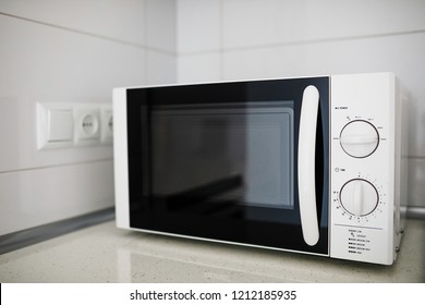 Image Microwave Oven Modern Microwave Front Stock Photo 1212185935 ...