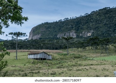 Image of a mountain shack