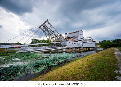 Image Of An Old And Abandoned Tin Mining Ship In Batu Gajah Perak Mlaysia