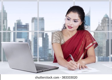 6,626 Indian woman writing Images, Stock Photos & Vectors | Shutterstock